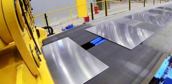 Cắt tấm inox - Đại lý inox Mạnh Hà