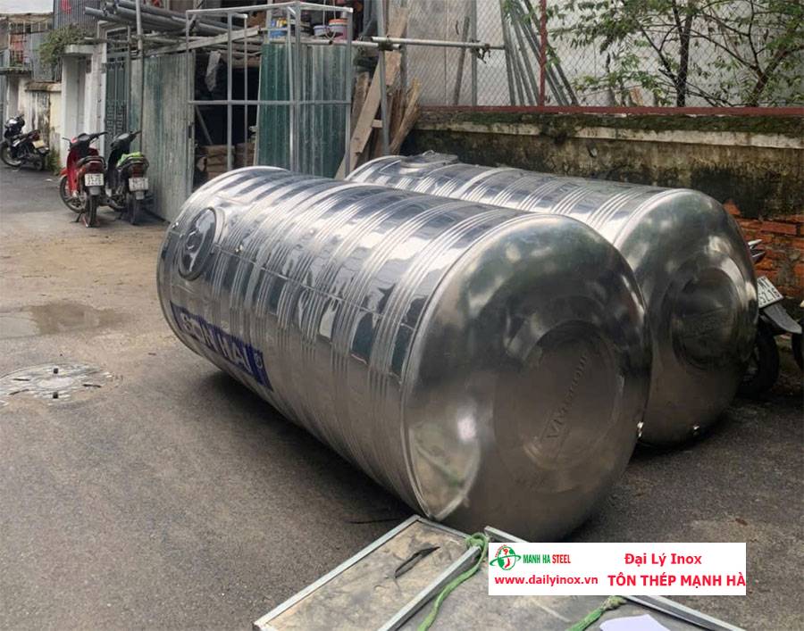 Bồn nước inox trong thi công nhà xưởng