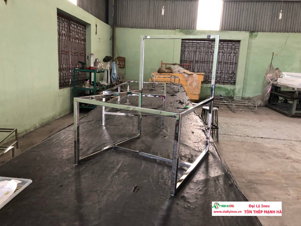 Cách bảo quản inox tại công trường thi công