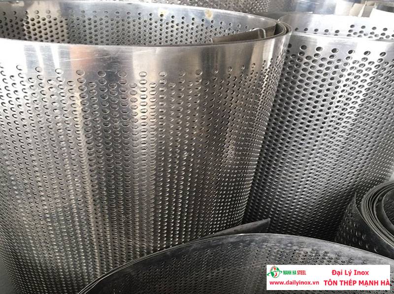 Dập lỗ inox cần máy chuyên dụng nào?