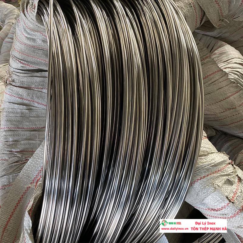 Dây phi inox Việt Nam vs nhập khẩu: Nên chọn loại nào?