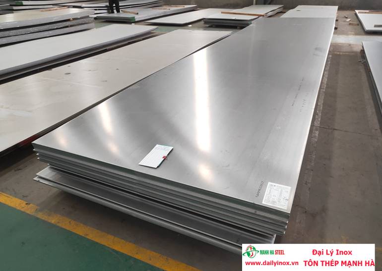 Inox 410 – Cứng, Chịu Mài Mòn Tốt