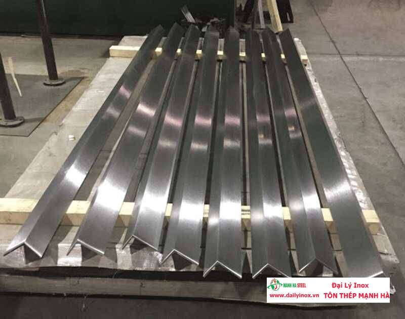 Inox Thanh V: Ứng Dụng trong Thiết Kế Góc Cạnh Xây Dựng