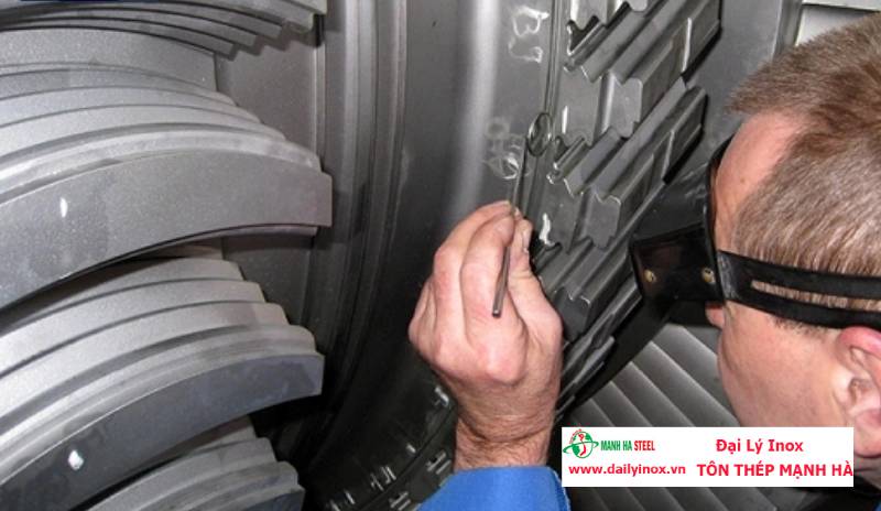 Kiểm Định Chất Lượng Inox – Tại Sao Cần Thiết?