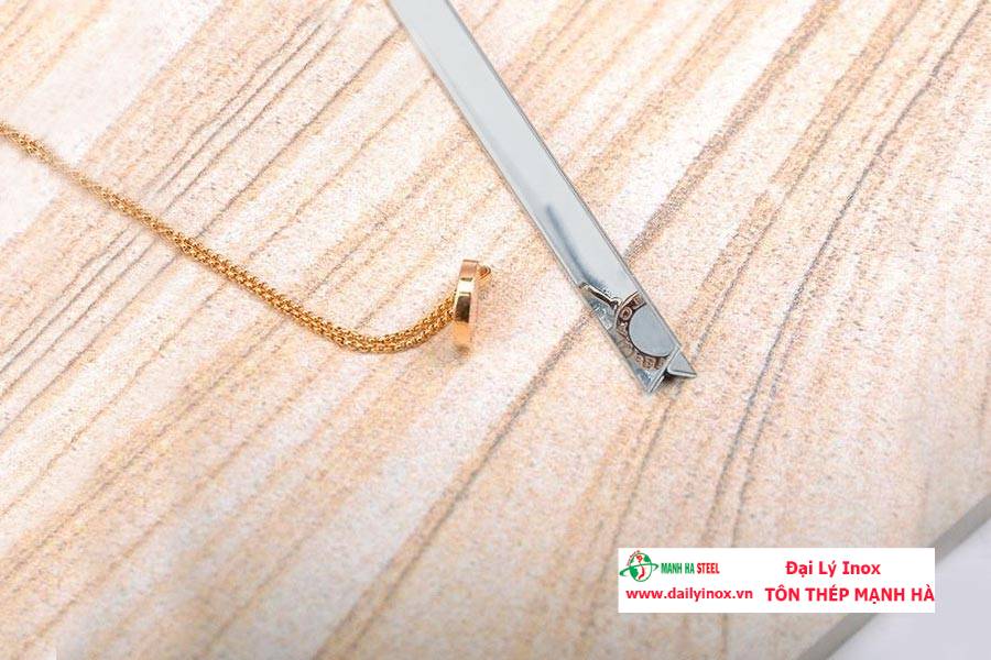 Nẹp Inox T8