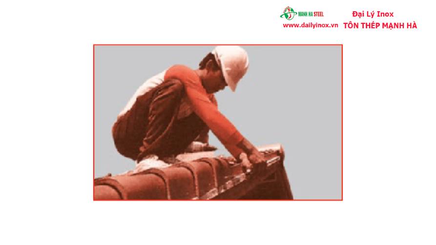 Ngói rìa là gì? Hướng dẫn lợp ngói rìa đúng kỹ thuật