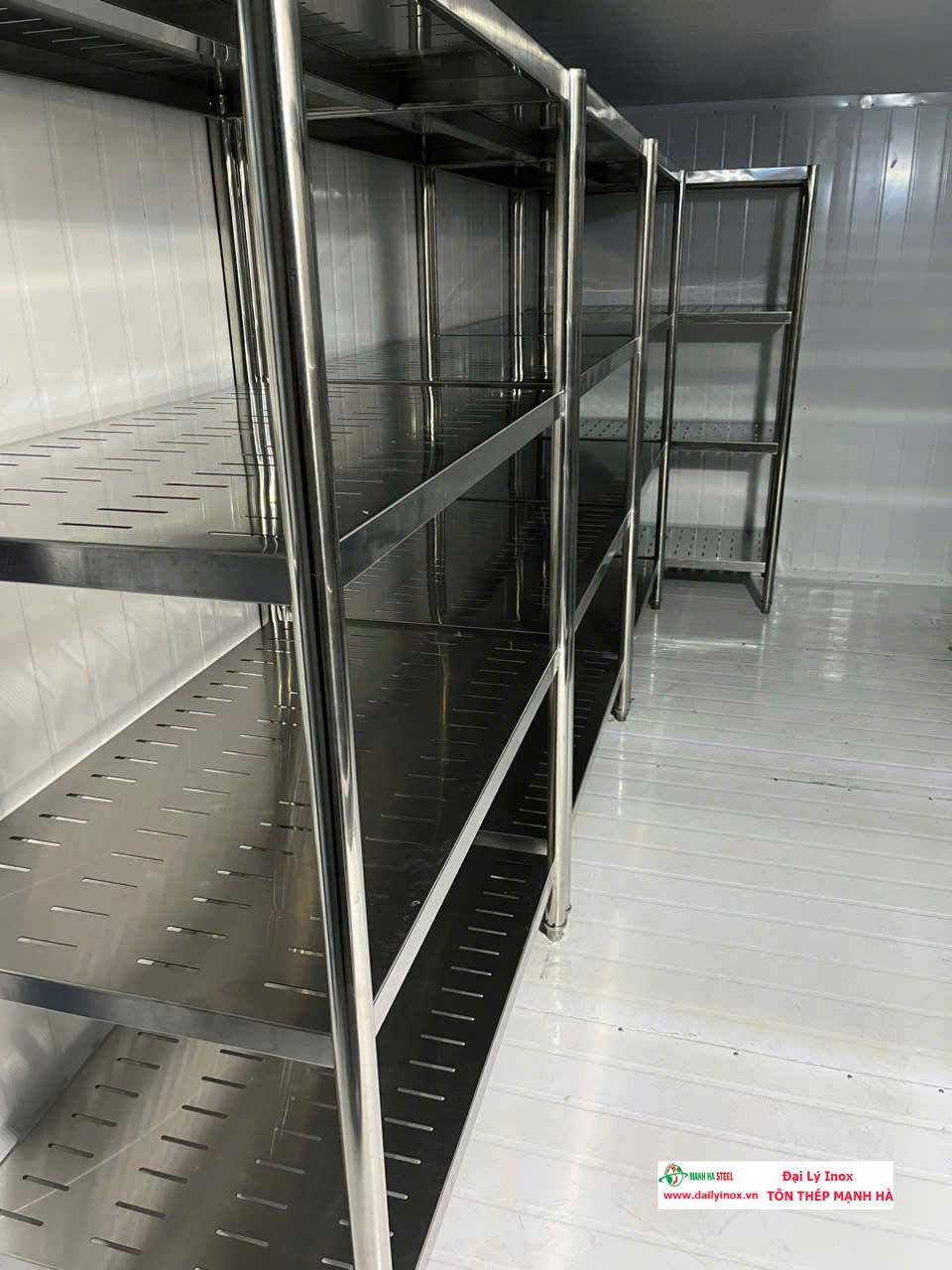 Nhà kho lạnh dùng inox nào phù hợp?