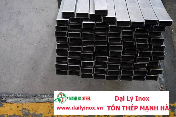Ống inox hộp Đại Dương 10×40 (201/304/410/430)