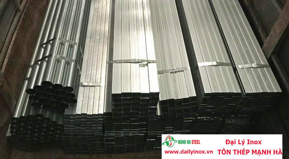 Ống inox hộp Đại Dương 15×30 (201/304/410/430)