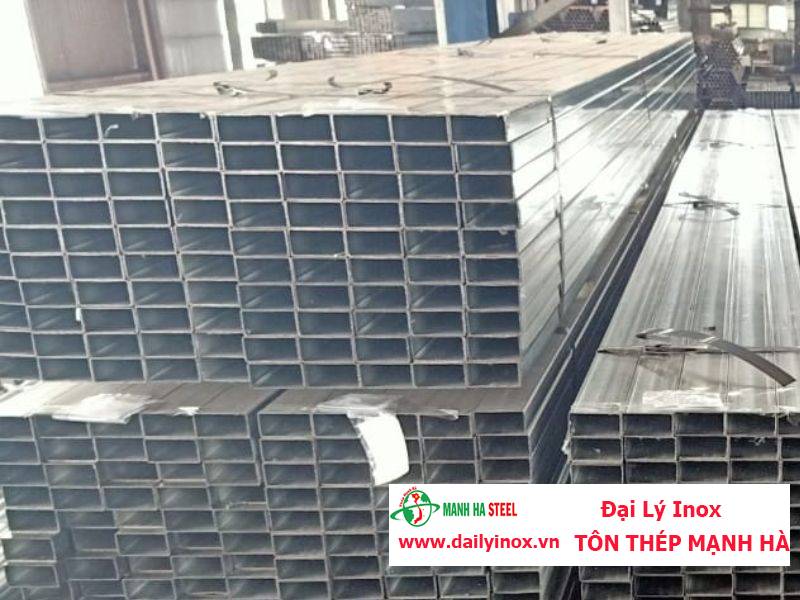 Ống inox hộp Đại Dương 15×30 (201/304/410/430)