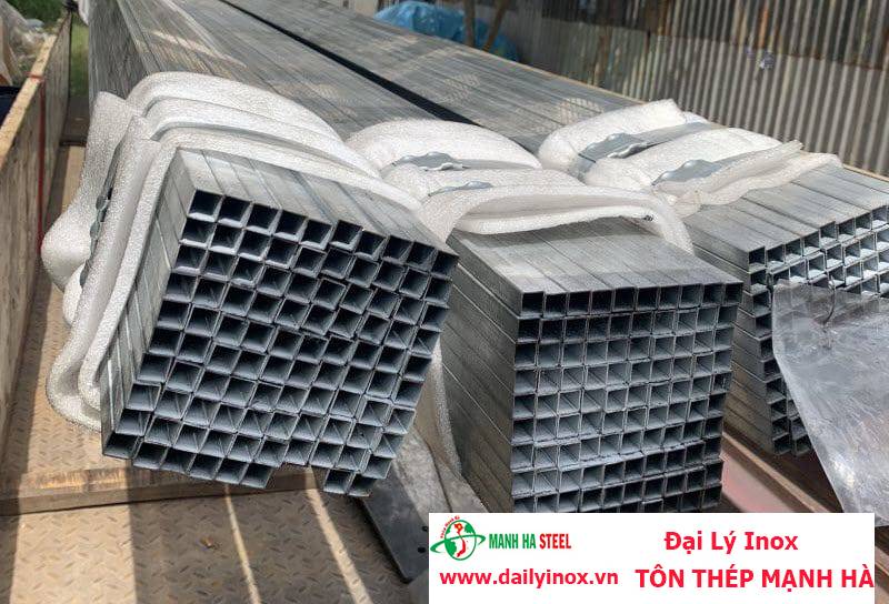 Ống inox hộp Đại Dương 20×20 (201/304/410/430)