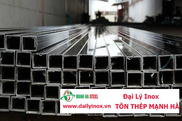 Ống inox hộp Đại Dương 30×30 (201/304/410/430)