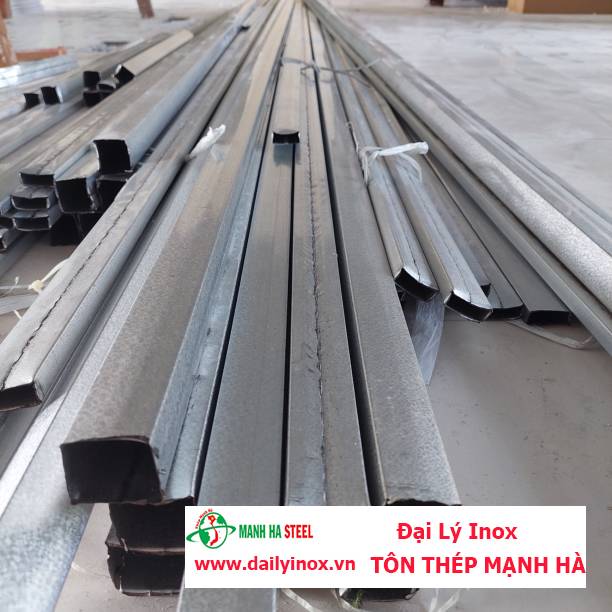 Ống inox hộp Đại Dương 30×40 (201/304/410/430)