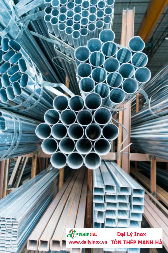 Ống inox tròn Gia Anh phi 42.7 mm