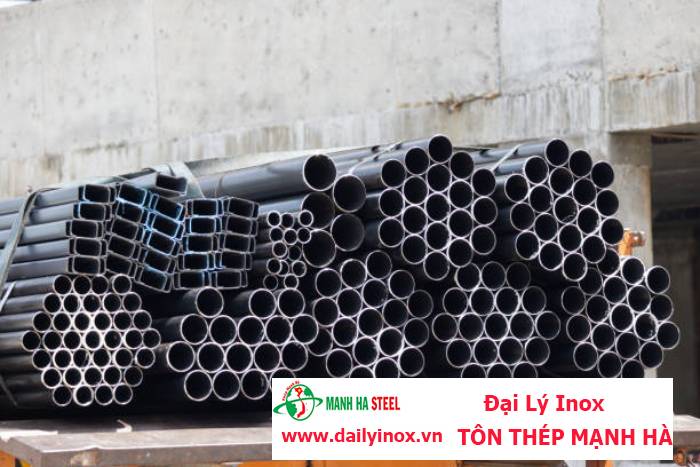 Ống inox tròn Gia Anh phi 42.7 mm