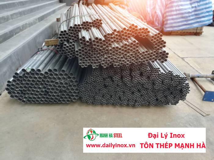 Ống inox tròn Hòa Bình phi 12.7 mm