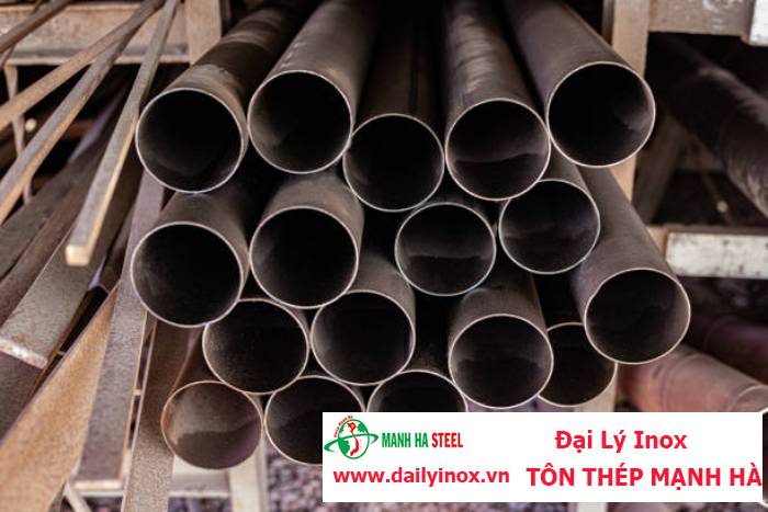 Ống inox tròn Hòa Bình phi 63.5 mm