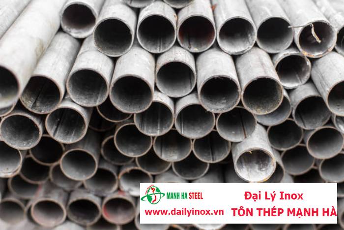 Ống inox tròn Hòa Bình phi 76.2 mm