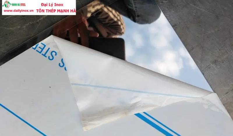 So sánh inox bóng gương 6k và 8k? Nên dùng loại nào?