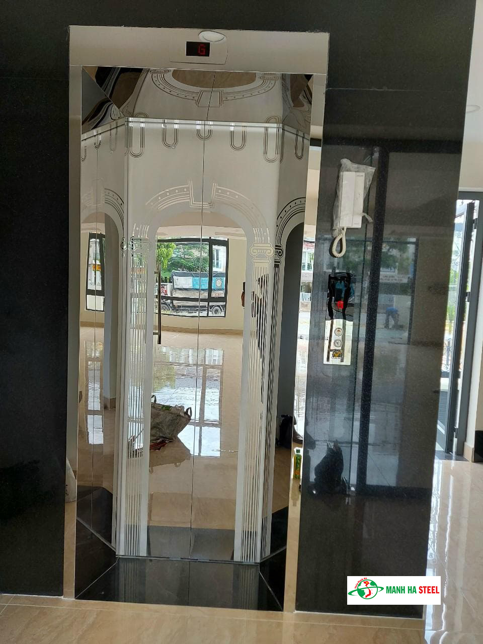 Tấm cửa cabine Cổng Vòm