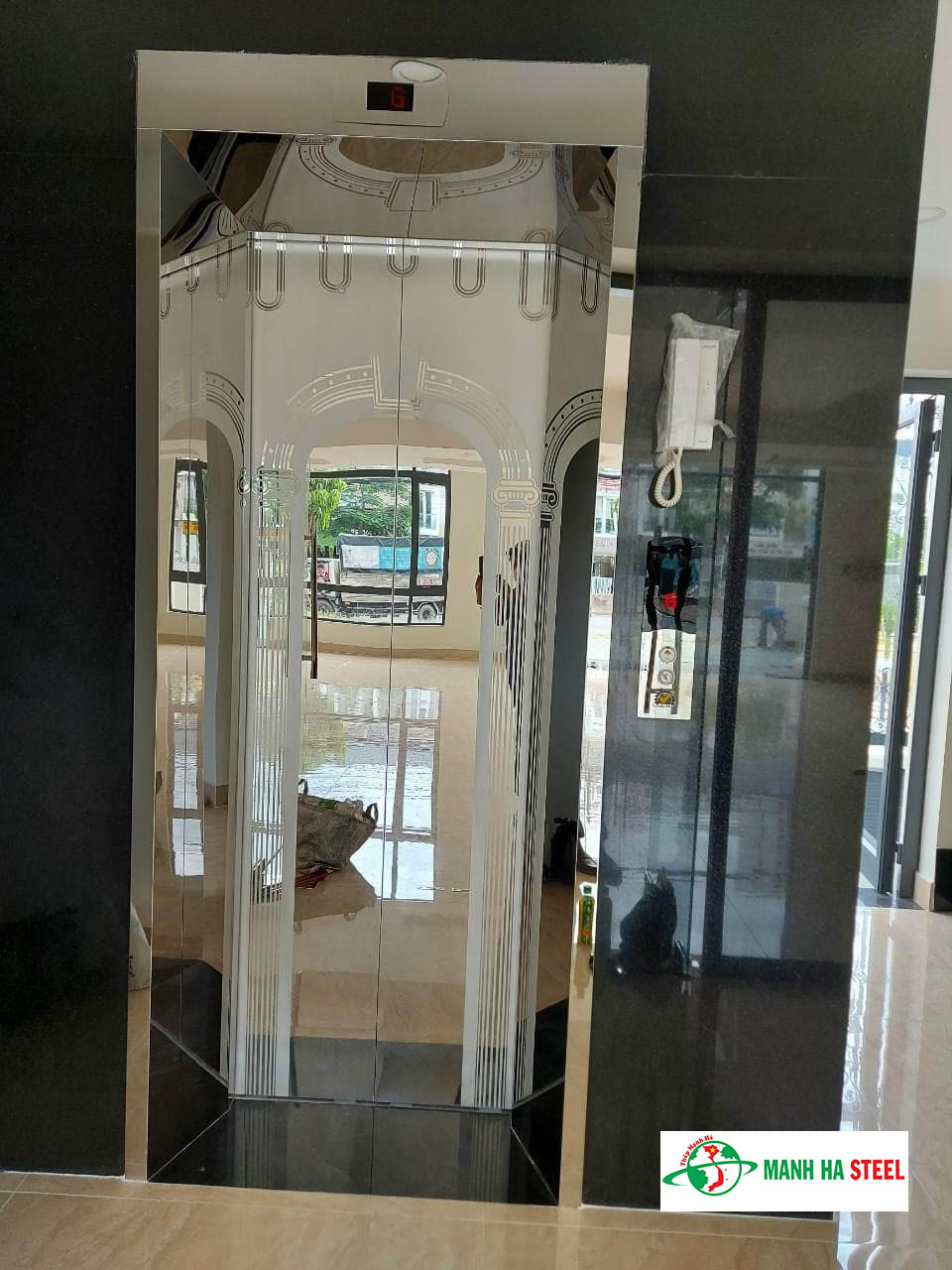 Tấm cửa cabine Kẻ Chéo