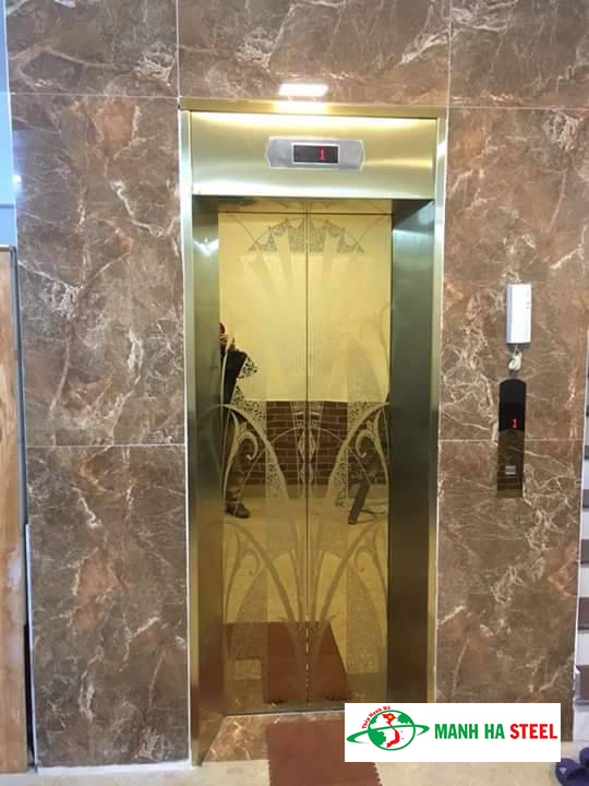 Tấm cửa cabine Rẻ Quạt