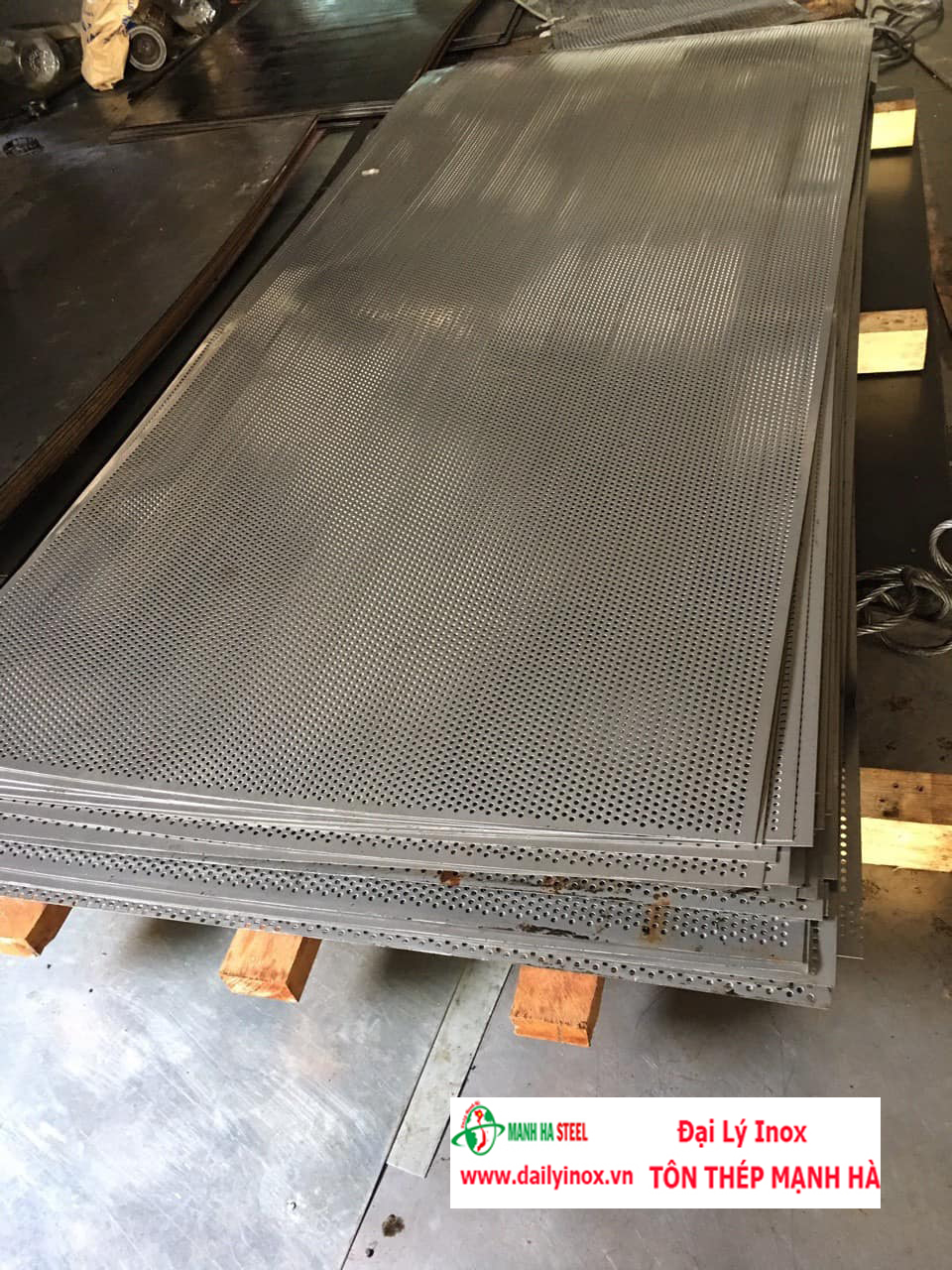 Tấm Inox Đục Lỗ 01