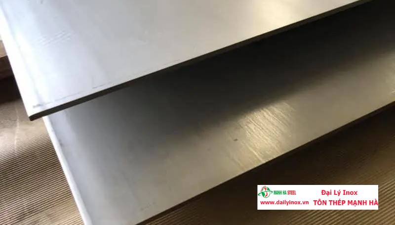 Tạo rãnh thoát nước trên tấm inox như thế nào?