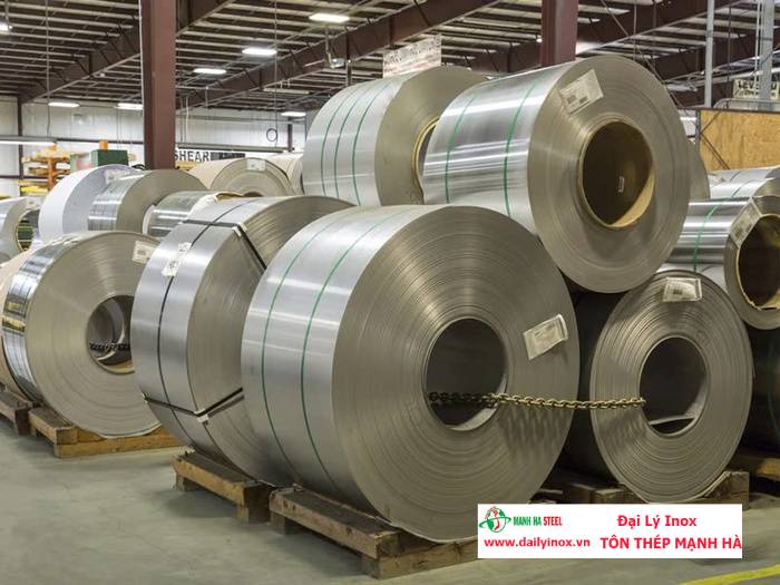 Tôn Inox Cuộn: Linh Hoạt Trong Sản Xuất Công Nghiệp