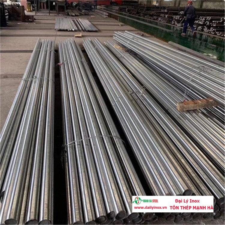 Tròn trơn láp đặc inox có chịu xoắn tốt không?