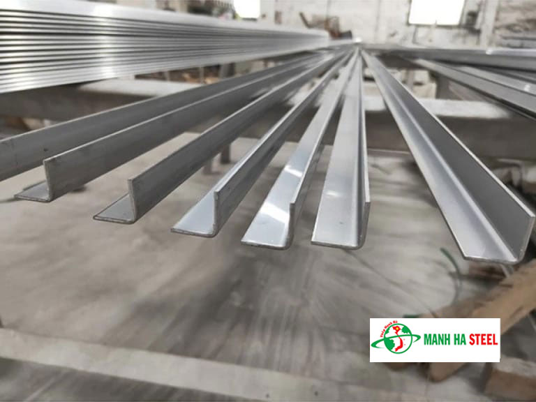 Thông số kỹ thuật của V góc dập inox 30x30mm