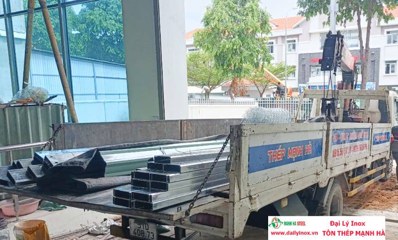 Xà Gồ Inox 316: Chống Ăn Mòn Trong Môi Trường Biển