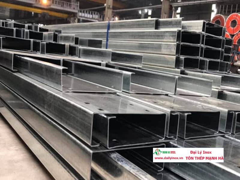 Xà Gồ Inox 316: Chống Ăn Mòn Trong Môi Trường Biển