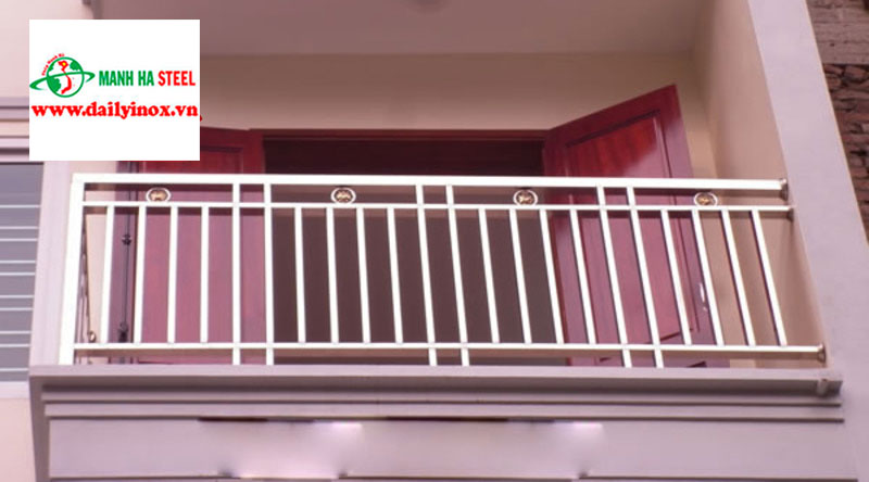 chiều cao lan can inox