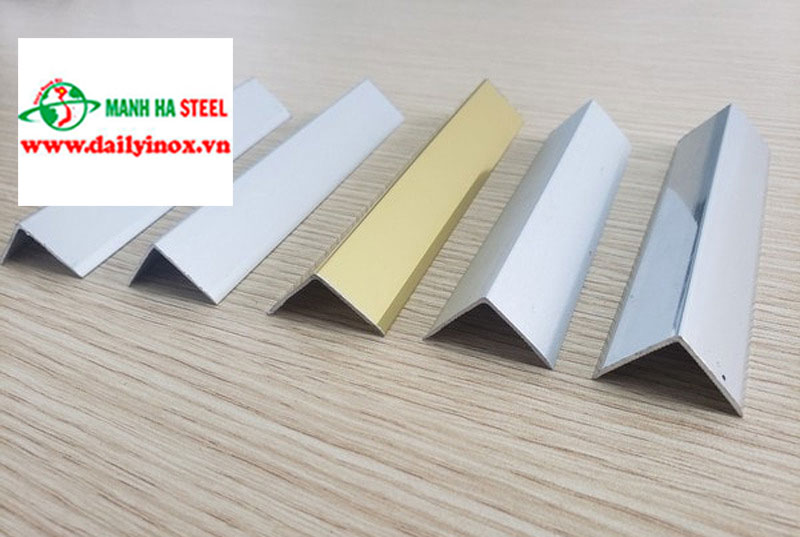 nẹp inox góc tường