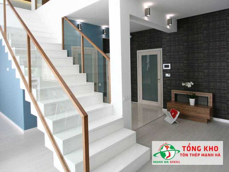 Lan can sắt hộp mẫu 16