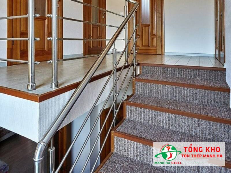 Lan can sắt hộp mẫu 2