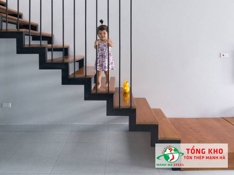 Lan can sắt hộp mẫu 23