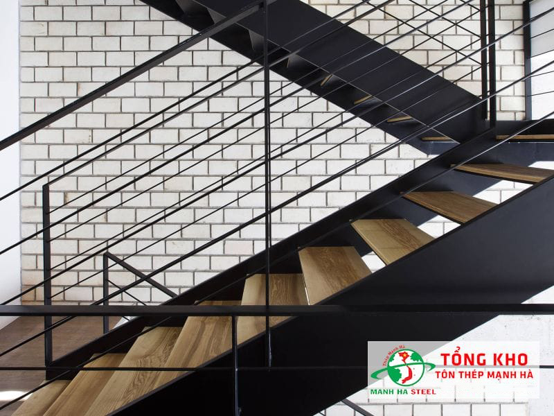 Lan can sắt hộp mẫu 17