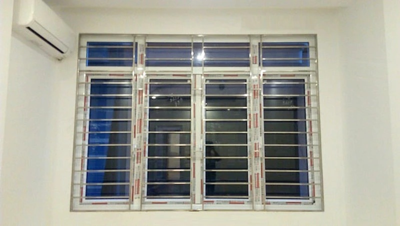 Mẫu cửa sổ inox đẹp 4 cánh