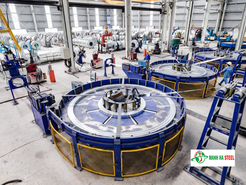 Dây chuyền sản xuất tại nhà máy thép SENDO Việt Nhật