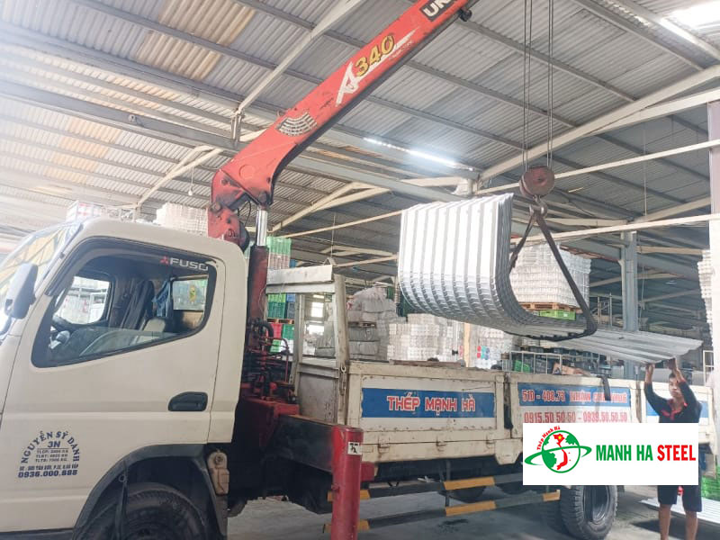 Đại lý inox Mạnh Hà là địa chỉ bán tôn màu đỏ uy tín tại TPHCM