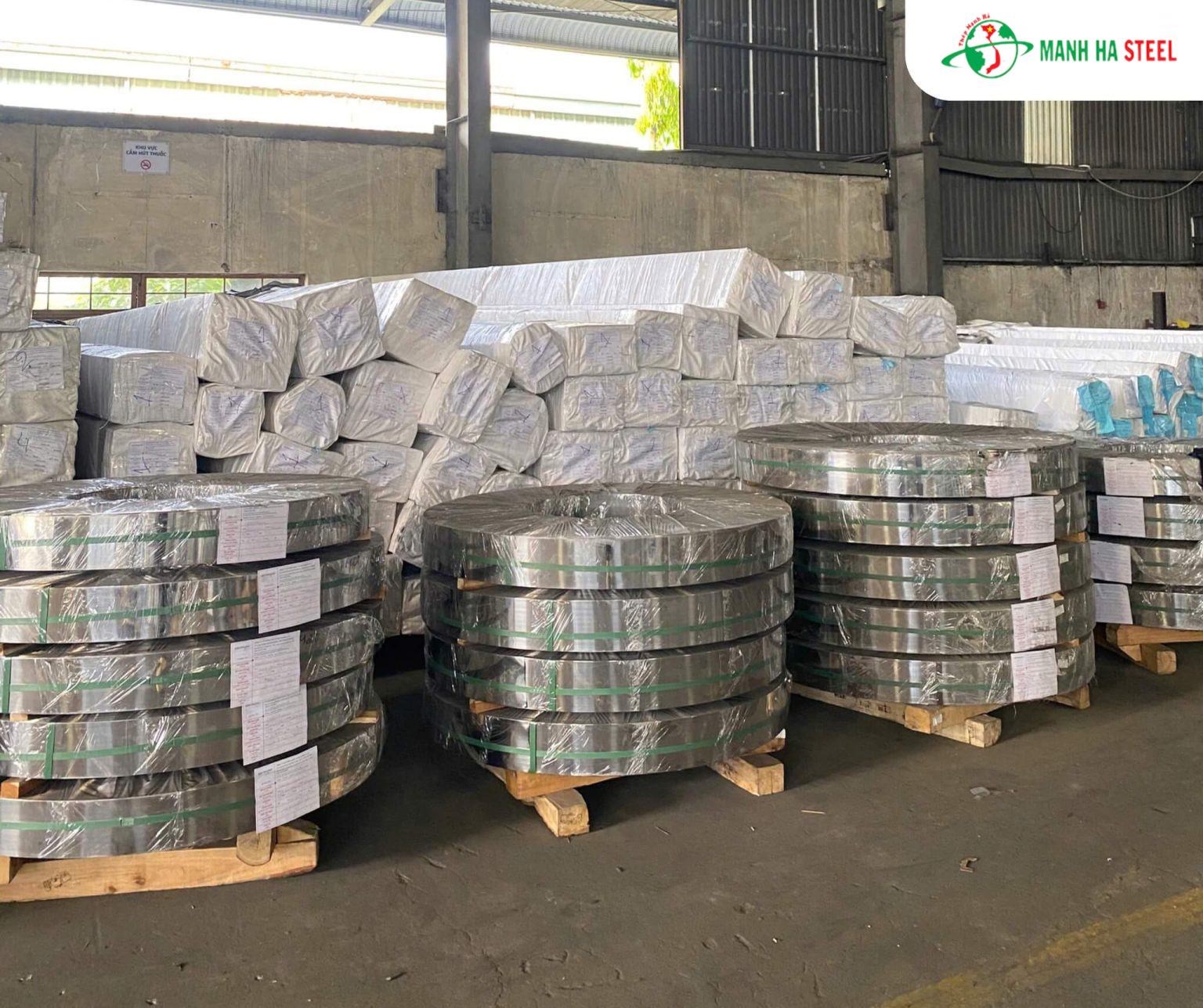 Inox cuộn 304 khổ nhỏ sản xuất tại Mạnh Hà