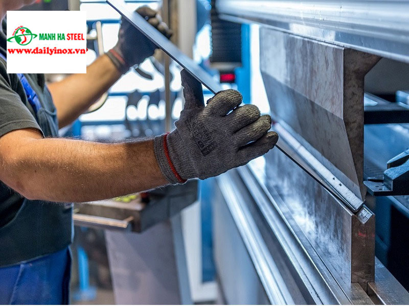 gia công kim loại tấm