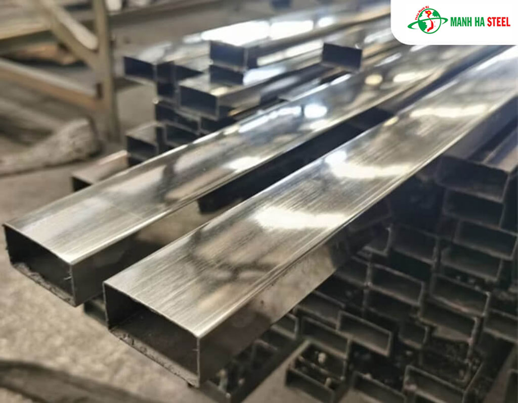 Làm thế nào để vệ sinh hộp inox để duy trì độ sáng bóng