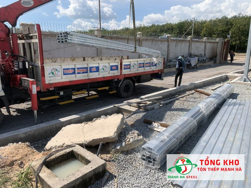 Liên hệ Mạnh Hà ngay để được tư vấn về sản phẩm thép ống mạ kẽm Minh Ngọc, chiết khấu 3-7%