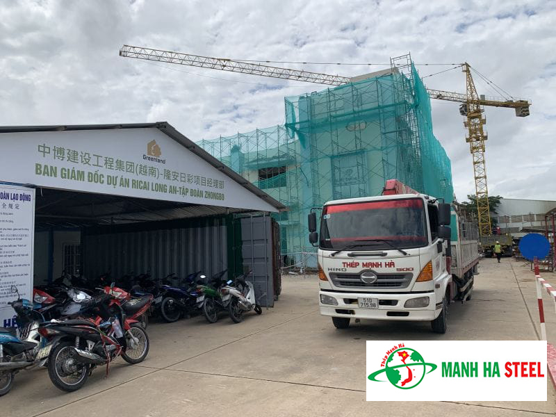 Liên hệ ngay Mạnh Hà để được báo giá mới nhất sắt hộp sơn tĩnh điện