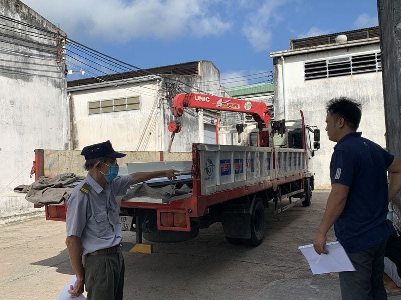 Liên hệ ngay Đại lý inox Mạnh Hà để được tư vấn về sản phẩm tôn giả ngói xanh ngọc