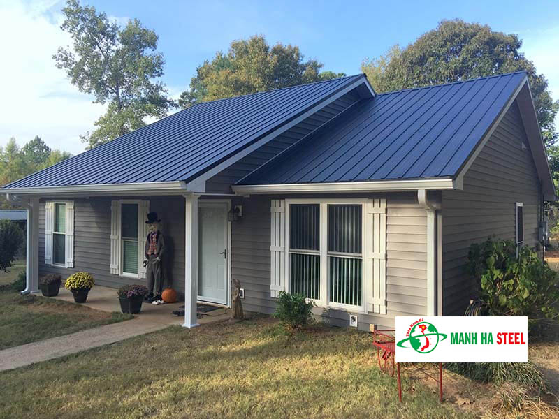 Mẫu mái lợp tôn lạnh màu xanh dương