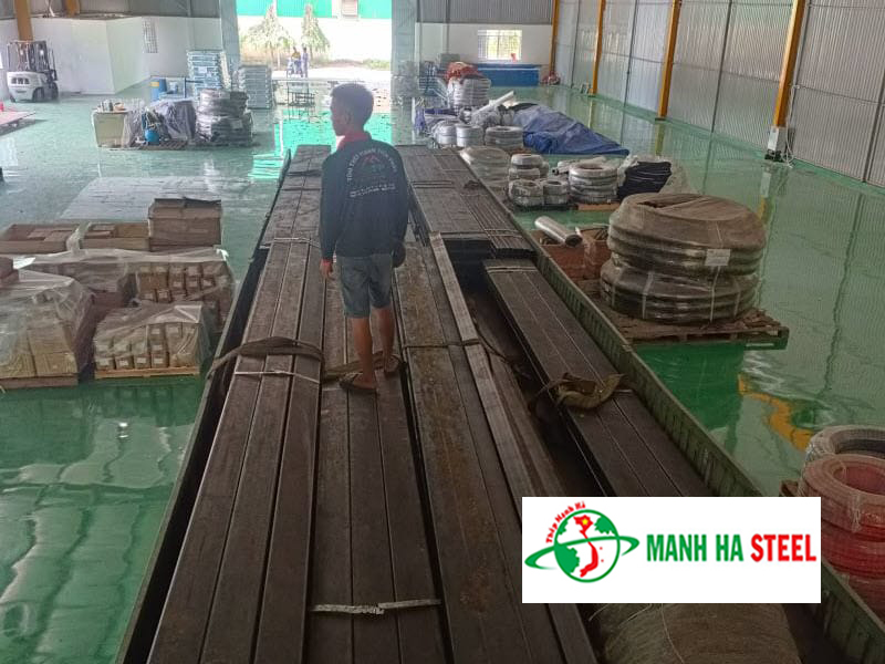 Mạnh Hà chuyên phân phối sắt hộp làm mái tôn giá cả cạnh tranh, thấp hơn 3-7% so với thị trường, miễn phí vận chuyển